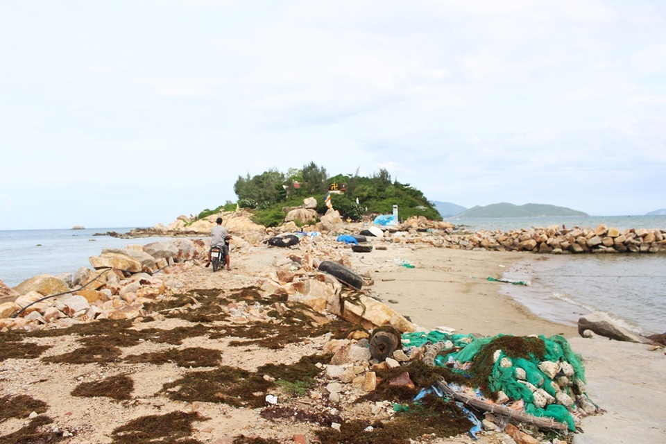 Ngừng hoạt động toàn bộ dự án từng lấn Vịnh Nha Trang - 1 Khu vực thực hiện dự án Công viên Văn hóa - giải trí - thể thao Nha Trang Sao (TP Nha Trang)