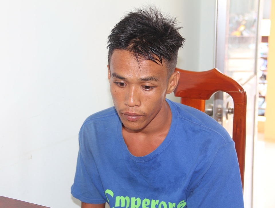 Thời điểm Bạch bị cơ quan chức năng bắt giữ, đối tượng này vẫn trong tình trạng ngáo đá