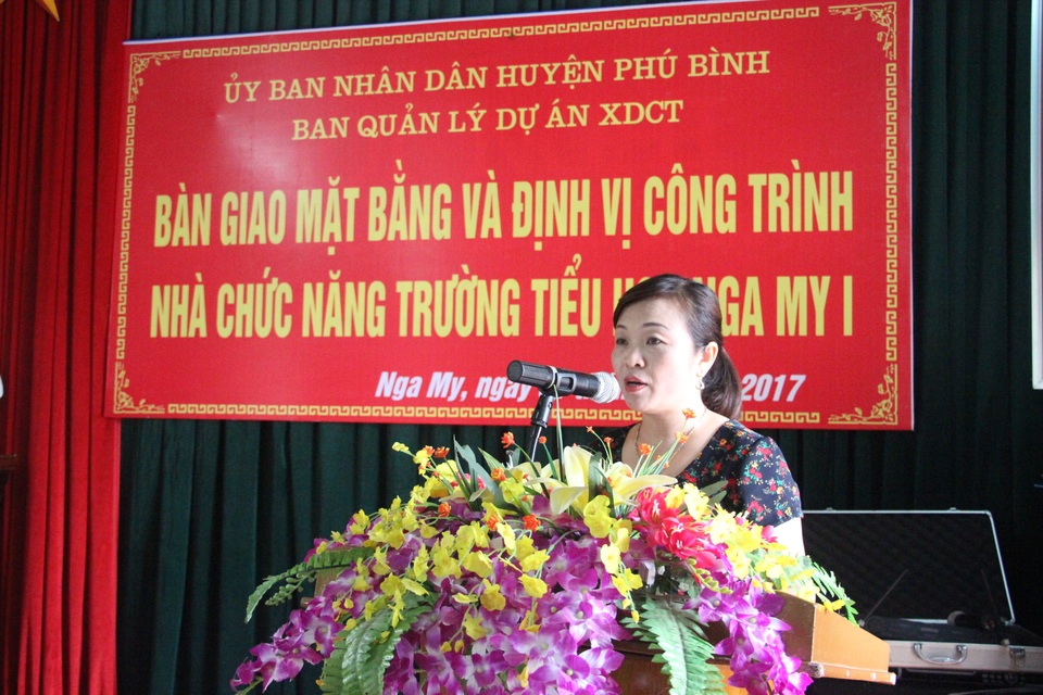 Khởi công xây dựng công trình phòng học Dân trí thứ 15 tại Thái Nguyên - 5 Bà Vũ Thị Phương, Hiệu trưởng Trường tiểu học Nga My I hứa sẽ sử dụng công trình khi hoàn thành đúng mục đích.