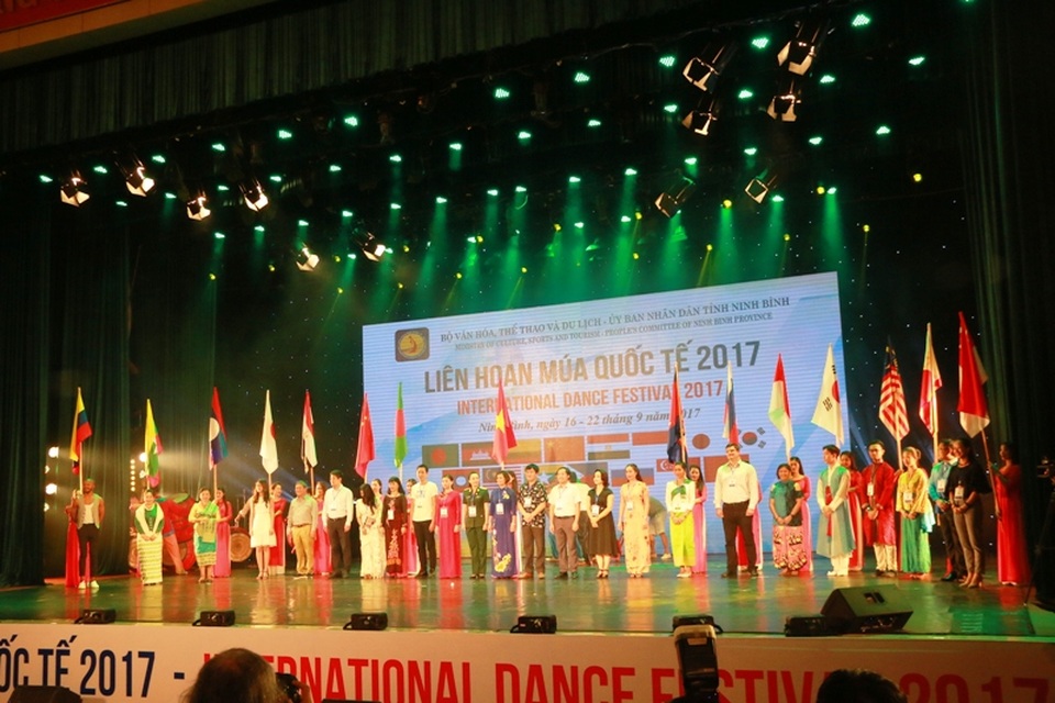 Các đoàn nghệ thuật tham dự liên hoan Múa quốc tế 2017 tổ chức tại tỉnh Ninh Bình.