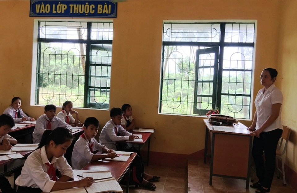 Mô hình VNEN nhìn từ thực tế ở khu vực miền núi - 4 Học sinh lớp VNEN vẫn học theo kiểu truyền thống