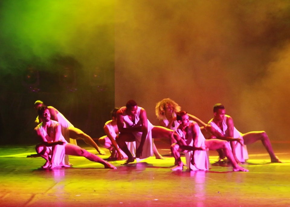 Một số tiết mục múa ấn tượng trong đêm bế mạc.