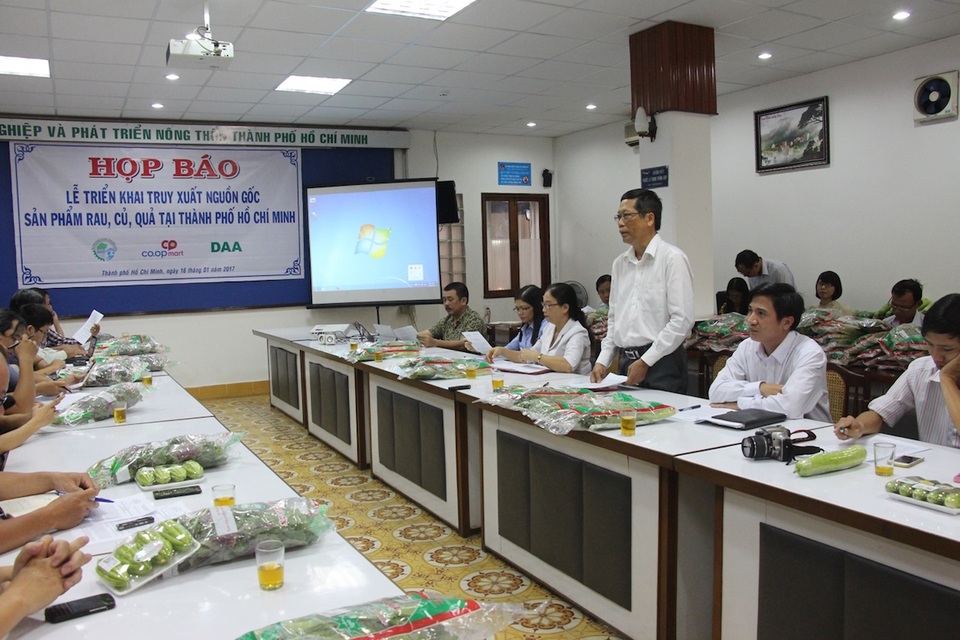 Dùng Zalo truy xuất nguồn gốc rau quả - 1 Họp báo về chương trình truy xuất nguồn gốc rau củ quả