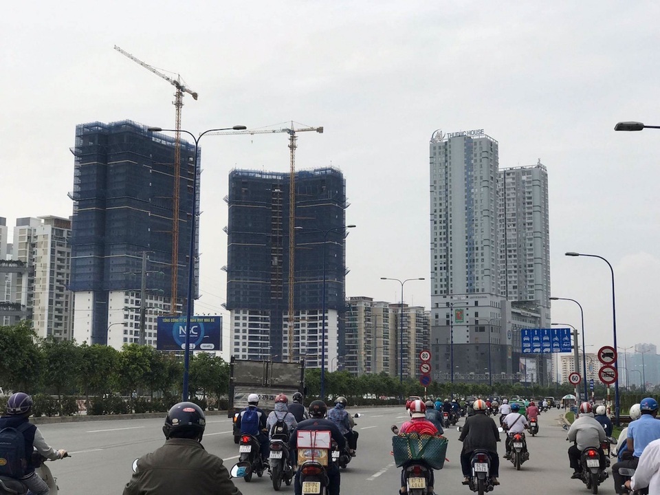 Gần Tết, "sóng" bất động sản TPHCM ồ ạt đổ về khu Đông - 3 Giá đất quận 2 đang tăng chóng mặt