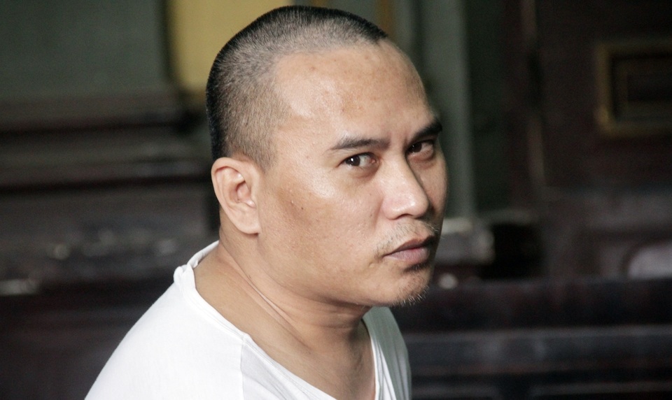 Đoạt mạng “vợ hờ” vì níu kéo bất thành - 1 Bị cáo Tiến tại phiên tòa.