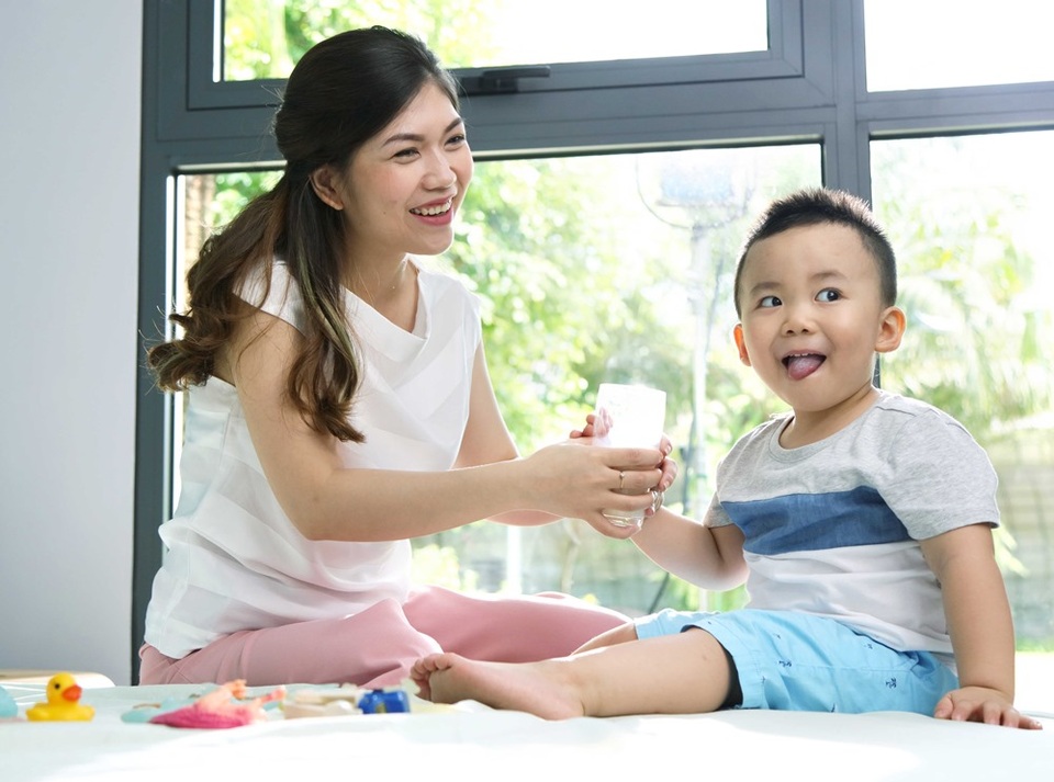Mẹ đảm miền Bắc chọn sữa cho con chống lại thời tiết thế nào? - 1
Chất lượng đạm sữa là yếu tố quan trọng ảnh hưởng đến khả năng hấp thu của bé
