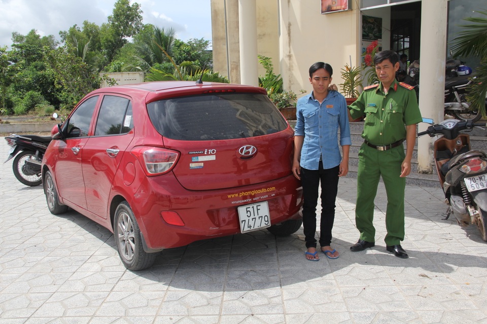 Vào khách sạn trộm ô tô - 2 Lê Ngọc Hải cùng tang vật