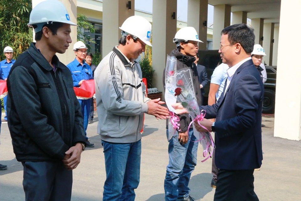 Nhà máy kính CFG Ninh Bình xuất sản phẩm kính đầu tiên ra thị trường - 6 Nhà máy kính CFG Ninh Bình xuất sản phẩm kính đầu tiên ra thị trường - 6