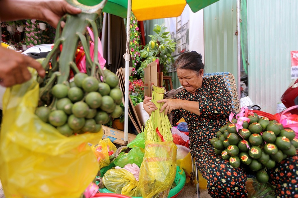 Mục sở thị chợ "Se duyên kết tóc" lâu đời nhất Sài Gòn - 11 Chợ trầu cau không còn nhộn nhịp như trước đây.