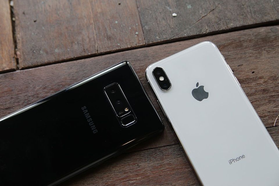 Galaxy Note 8 so kè iPhone X - kẻ tám lạng người nửa cân - 5 Galaxy Note 8 so kè iPhone X - kẻ tám lạng người nửa cân - 5
