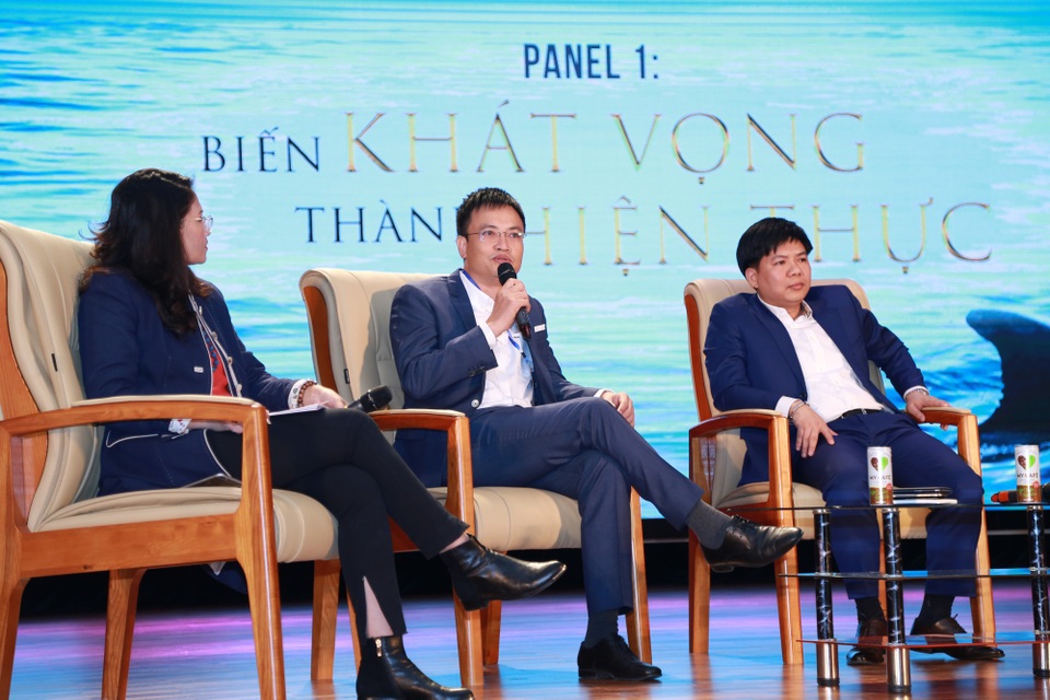 Để khởi nghiệp thành công phải trải nghiệm, trả giá và đánh đổi - 3 Ông Vương cho rằng học là không thể thiếu nhưng cách học mới là quan trọng.