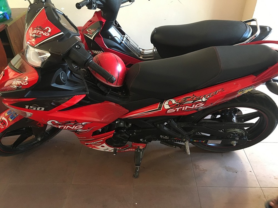 Côn đồ đi chém công nhân gặp ngay “hiệp sĩ” - 2 Phương tiện các đối tượng sử dụng.