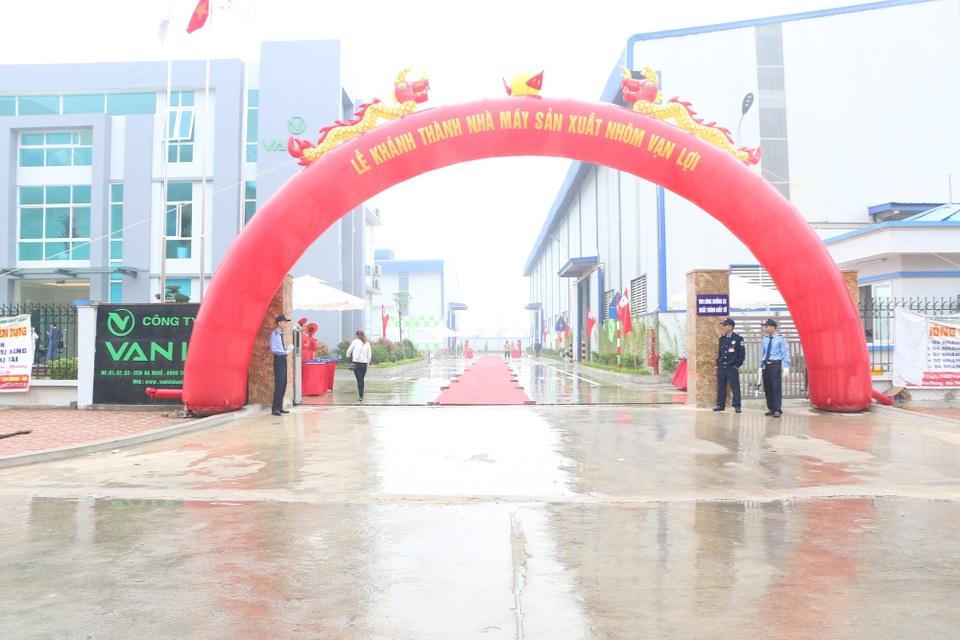 Công ty Nhôm Vạn Lợi Khánh thành Nhà máy mới tại Bắc Ninh - 3
Công ty nhôm Vạn Lợi Bắc Ninh khánh thành nhà máy