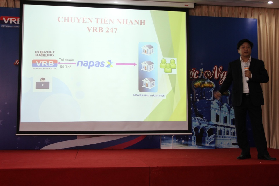 Ngân hàng Liên doanh Việt-Nga: Bung sản phẩm, đón thành công - 3 Ngân hàng Liên doanh Việt-Nga: Bung sản phẩm, đón thành công - 3