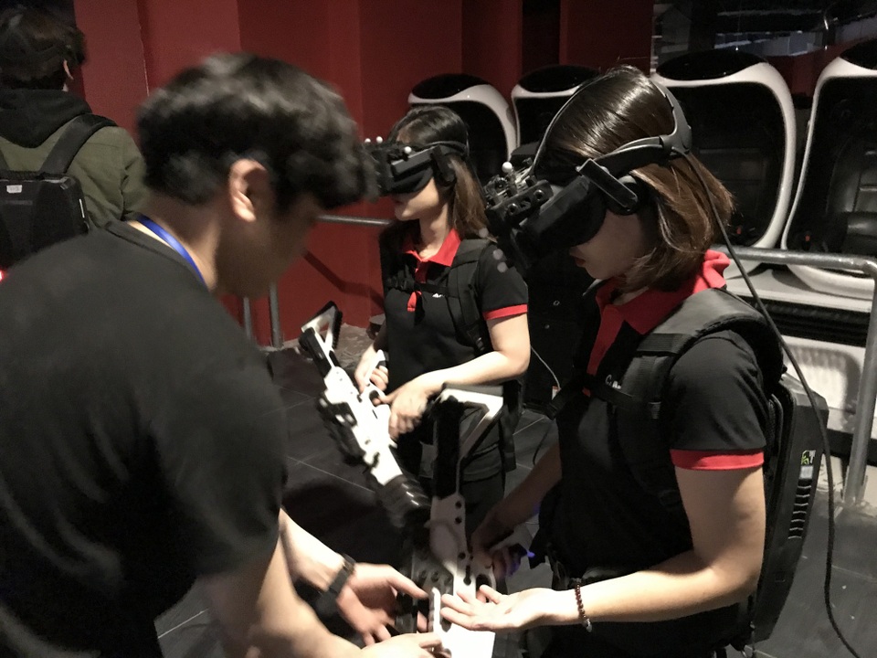 Khai trương trung tâm thực tế ảo đầu tiên của Hàn Quốc tại Việt Nam - 6 Khai trương trung tâm thực tế ảo đầu tiên của Hàn Quốc tại Việt Nam - 6