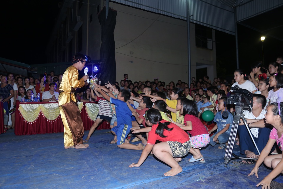 Mỹ phẩm Linh Hương: Mang yêu thương tới chương trình “Trung Thu Cho Em” - 2 Mỹ phẩm Linh Hương: Mang yêu thương tới chương trình “Trung Thu Cho Em” - 2