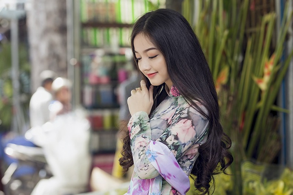 Cựu Á khôi ĐH Công nghiệp TP.HCM đẹp dịu dàng với áo dài - 13 Cựu Á khôi ĐH Công nghiệp TP.HCM đẹp dịu dàng với áo dài - 13