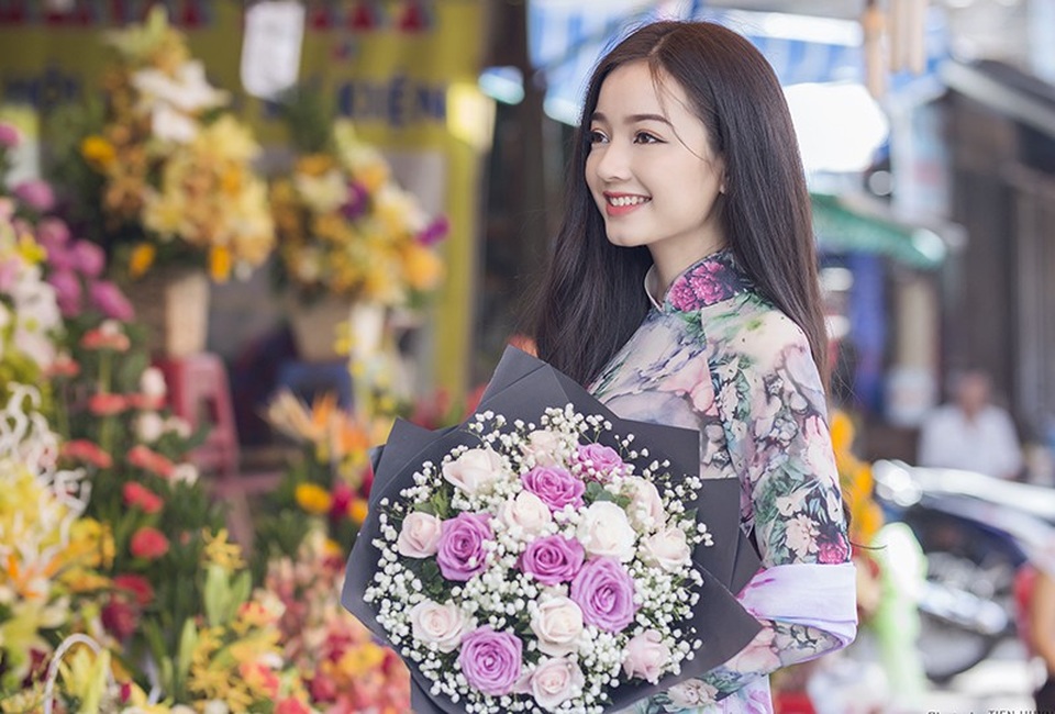 Cựu Á khôi ĐH Công nghiệp TP.HCM đẹp dịu dàng với áo dài - 10 Cựu Á khôi ĐH Công nghiệp TP.HCM đẹp dịu dàng với áo dài - 10