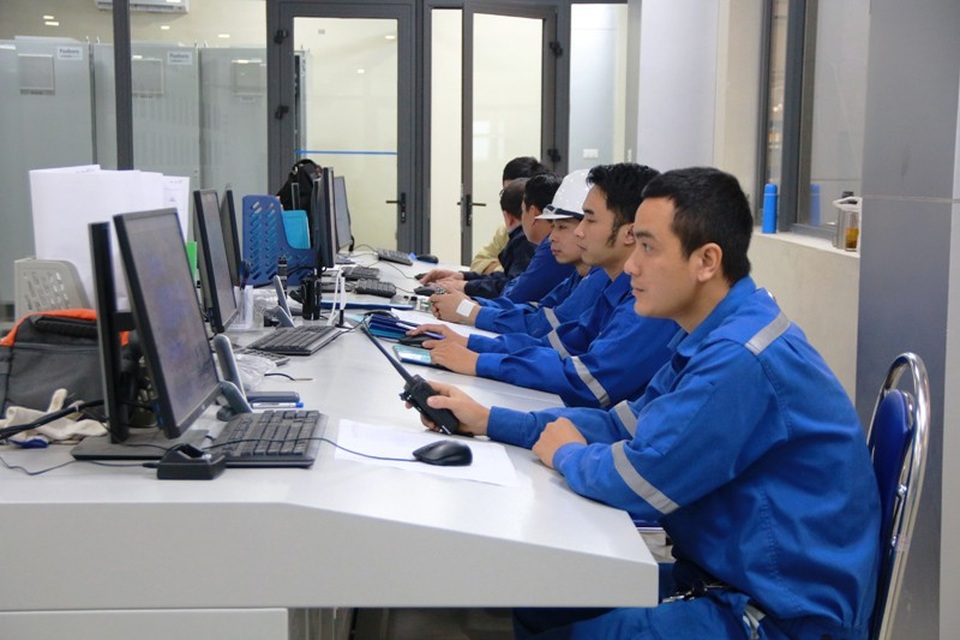 Nhà máy kính tiết kiệm năng lượng chất lượng cao CFG Ninh Bình chính thức ra sản phẩm - 7 Nhà máy kính tiết kiệm năng lượng chất lượng cao CFG Ninh Bình chính thức ra sản phẩm - 7