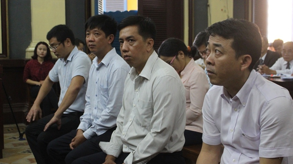 Phúc thẩm vụ VN Pharma: Bị cáo Nguyễn Minh Hùng bật khóc tại tòa - 1 Phúc thẩm vụ VN Pharma: Bị cáo Nguyễn Minh Hùng bật khóc tại tòa - 1