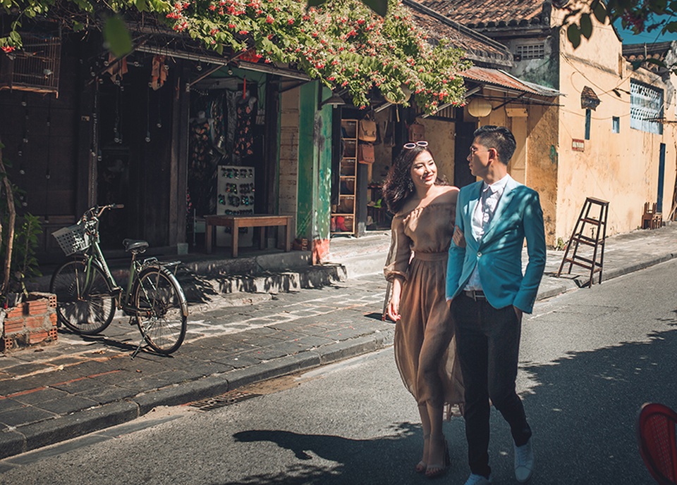 Cặp đôi Nghệ An - Hà Tĩnh “yêu nhau từ cái nhìn đầu tiên” - 11 Thế nhưng Mạnh tuyên bố chỉ “dẻo mỏ” với một mình Huyền Đức mà thôi.