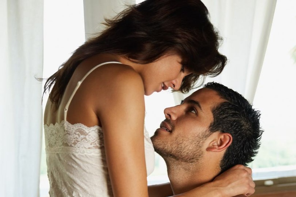 Mỗi lần gặp đều "vượt rào" cùng... người cũ - 1 Mỗi lần gặp đều "vượt rào" cùng... người cũ - 1