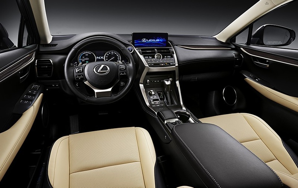Lexus NX 300 giá khởi điểm từ 2,43 tỉ đồng - 3 Lexus NX 300 giá khởi điểm từ 2,43 tỉ đồng - 3