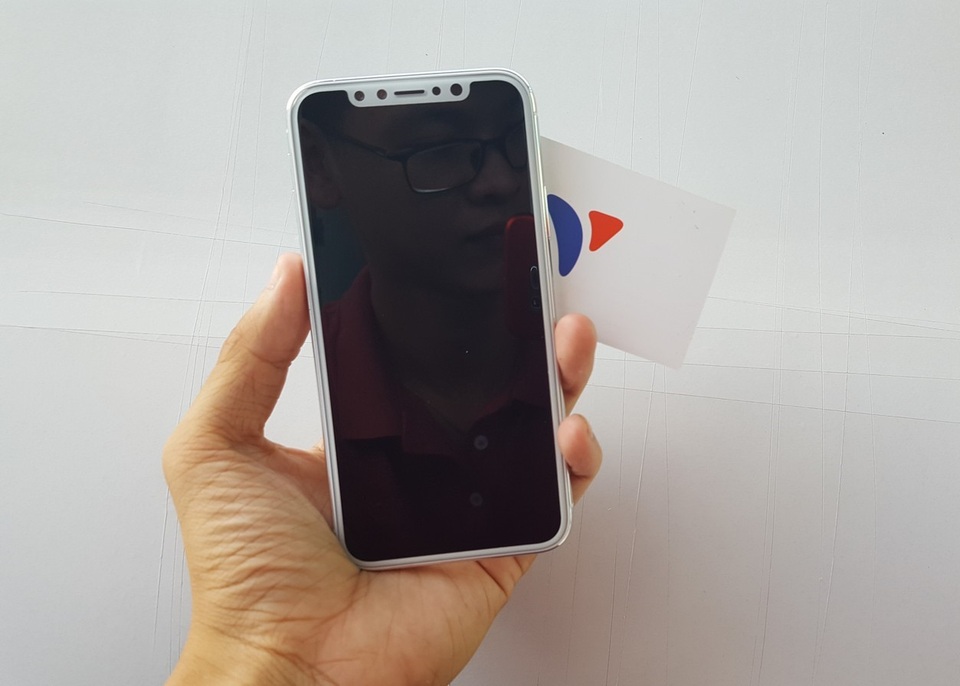 Những smartphone "không viền" sẽ về VN trong năm 2017 - 3 Những smartphone "không viền" sẽ về VN trong năm 2017 - 3