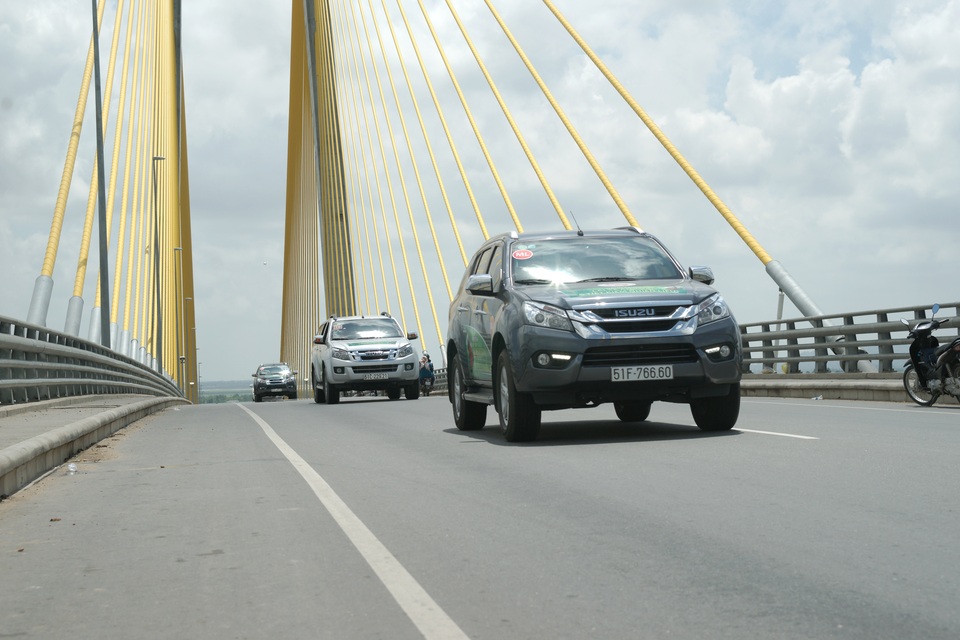 Điều gì tạo nên kết quả tiêu hao nhiên liệu ấn tượng tại Isuzu Diesel Challenge? - 1
Giữ khoảng cách an toàn sẽ giúp lái xe chủ động được mọi tình huống