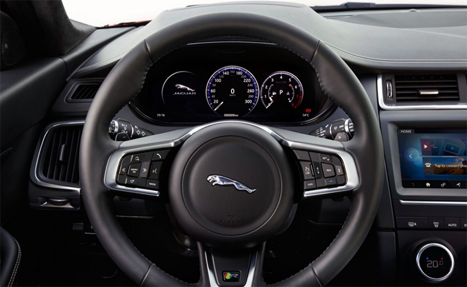 Jaguar ngày càng dấn sâu vào cuộc chơi SUV - 14 Jaguar ngày càng dấn sâu vào cuộc chơi SUV - 14