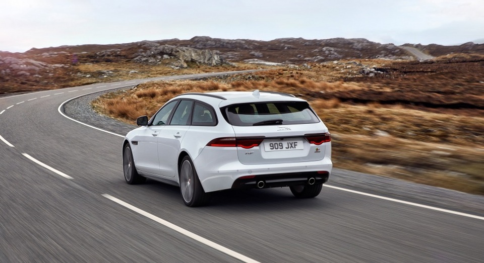 Jaguar XF Sportbrake 2018 - Động cơ mới, công nghệ mới - 19 Jaguar XF Sportbrake 2018 - Động cơ mới, công nghệ mới - 19