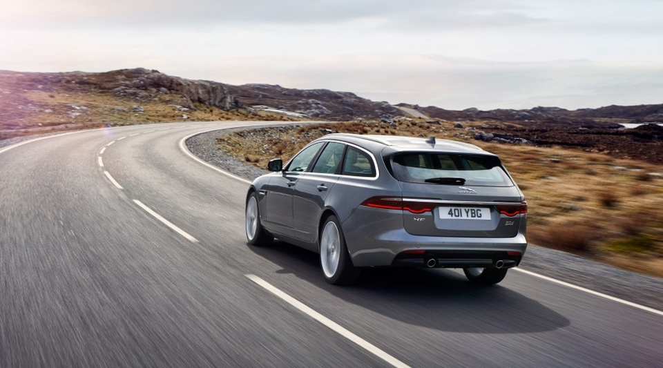 Jaguar XF Sportbrake 2018 - Động cơ mới, công nghệ mới - 13 Jaguar XF Sportbrake 2018 - Động cơ mới, công nghệ mới - 13
