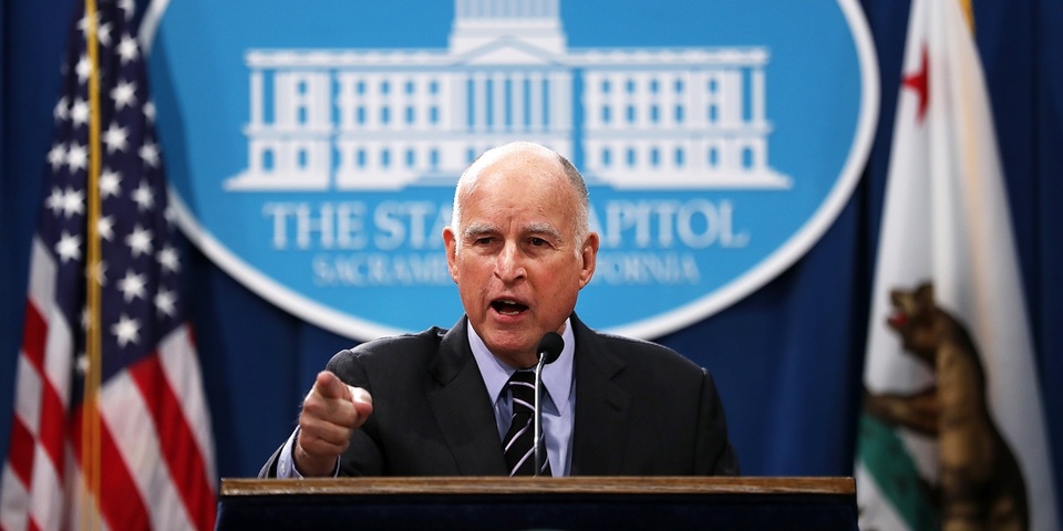 California trở thành “bang an toàn” của người nhập cư bất hợp pháp tại Mỹ - 1 Thống đốc bang California Jerry Brown (Ảnh: Getty)