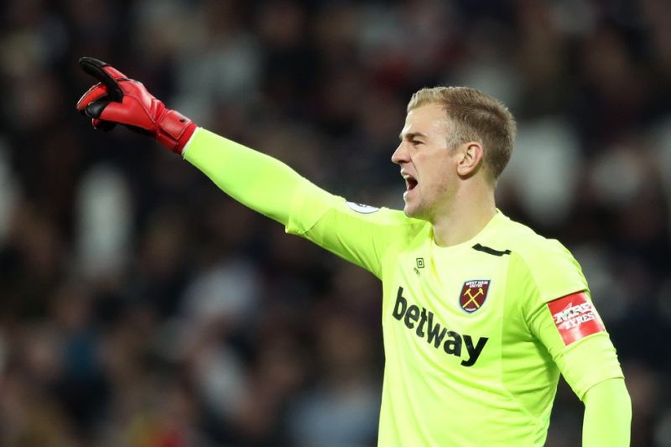 Từ gương mặt kỳ vọng, Joe Hart đã biến thành nỗi thất vọng của West Ham khi mắc nhiều sai lầm. Người gác đền này cũng mất vị trí chính thức ở CLB vào tay Adrian.