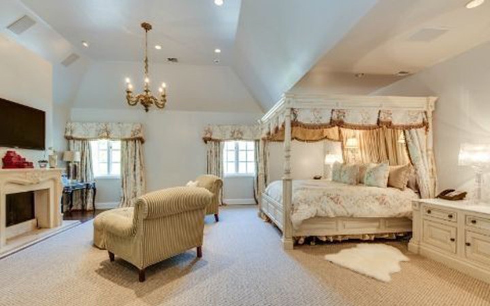 Phòng ngủ rộng thoáng