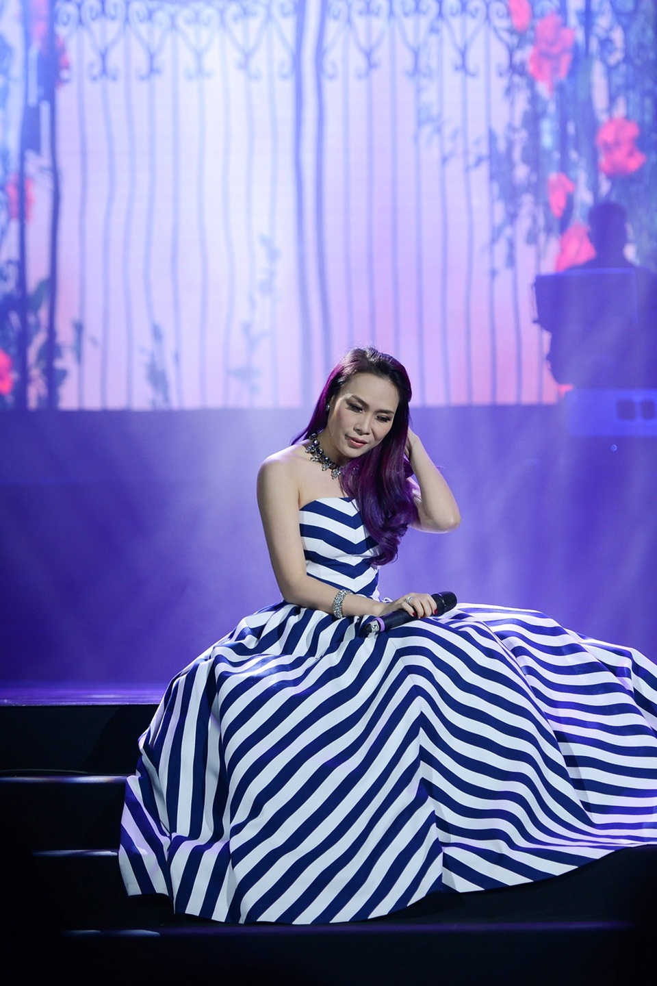 Sau chương trình, Mỹ Tâm sẽ bay về lại TP. Hồ Chí Minh để tiếp tục thực hiện các dự án âm nhạc trong thời gian sắp tới.