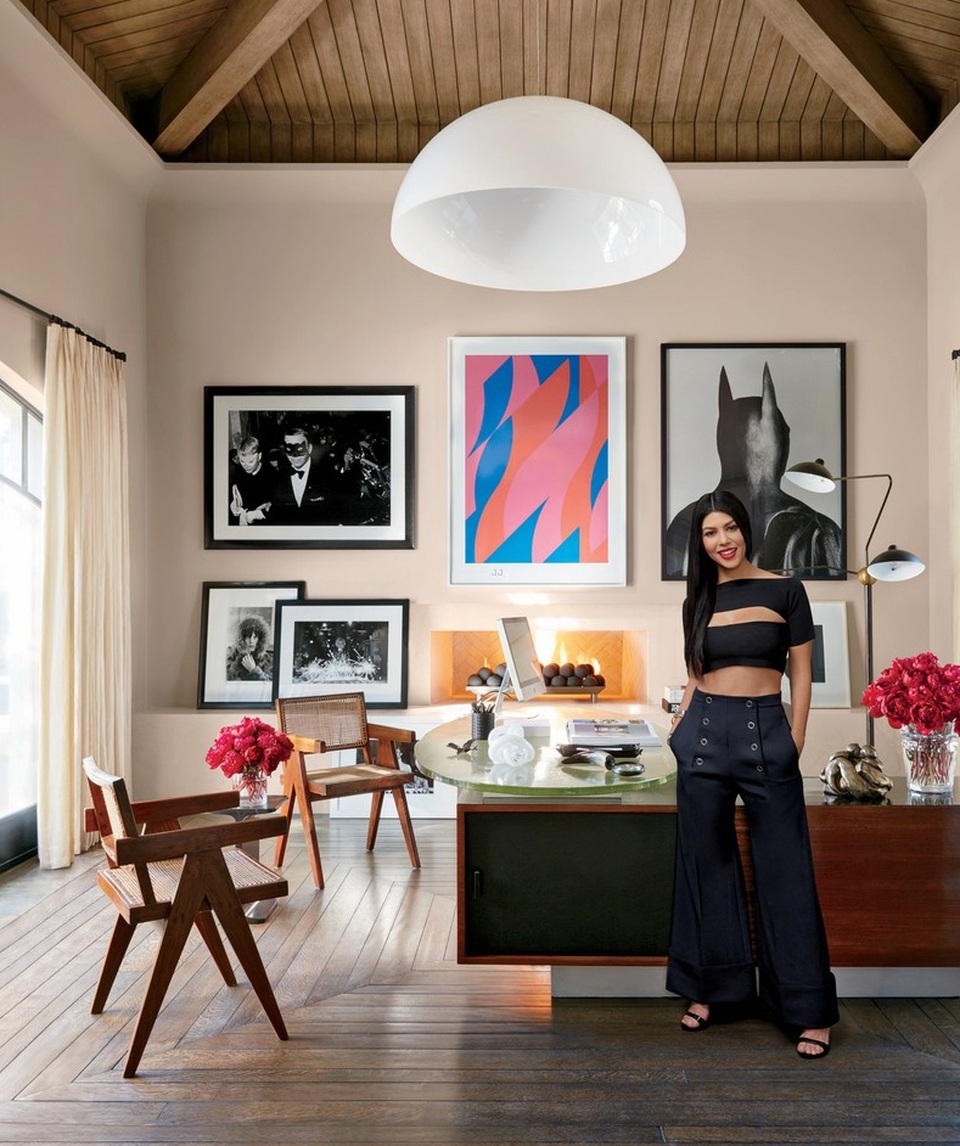 
Phòng làm việc của ngôi sao truyền hình thực tế này
