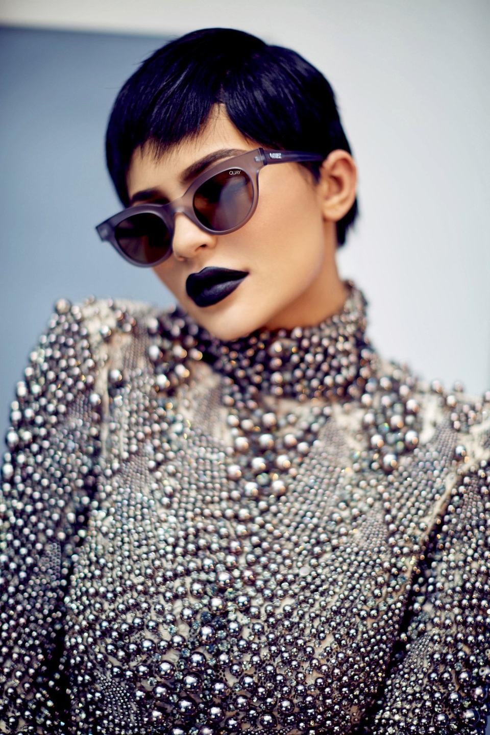 Kylie Jenner sexy trong bộ ảnh quảng cáo mới - 6
Danh tiếng của gia đình giúp em cô Kim đắt show quảng cáo và dự sự kiện