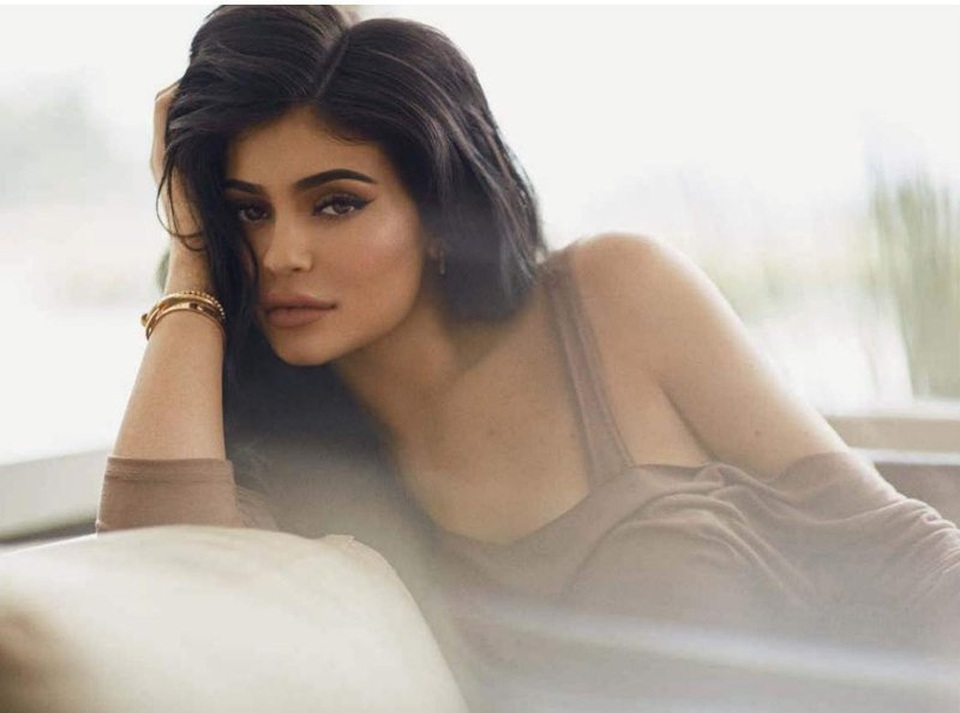 Kylie Jenner hút hồn với nội y - 3
Ở tuổi 20, Kylie Jenner là một trong những người đẹp hot nhất Hollywood