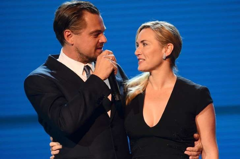 Kate Winslet lần đầu lên tiếng về chuyện yêu Leonardo DiCaprio - 2
Ngoài đời, Kate và Leonardo là đôi bạn rất thân.
