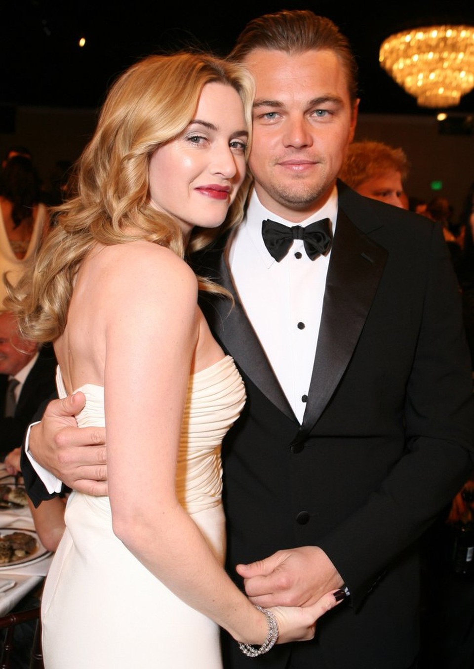 Kate Winslet lần đầu lên tiếng về chuyện yêu Leonardo DiCaprio - 3
Kate Winslet khẳng định, giữa cô và Leonardo chưa bao giờ tồn tại tình yêu nam nữ.