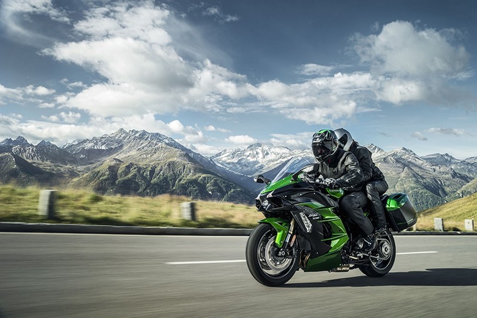 Kawasaki H2 SX - Một mẫu Sport Tourer “Đáng tiền” - 3 Kawasaki H2 SX có thiết kế thân thiện và linh hoạt hơn so với mẫu H2 tiền nhiệm.
