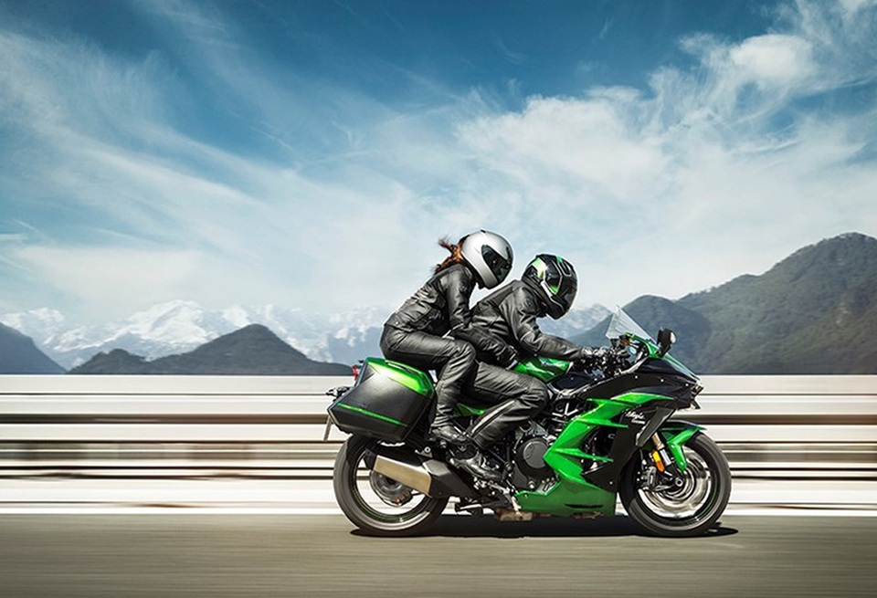Kawasaki H2 SX - Một mẫu Sport Tourer “Đáng tiền” - 4 Kawasaki H2 SX - Một mẫu Sport Tourer “Đáng tiền” - 4