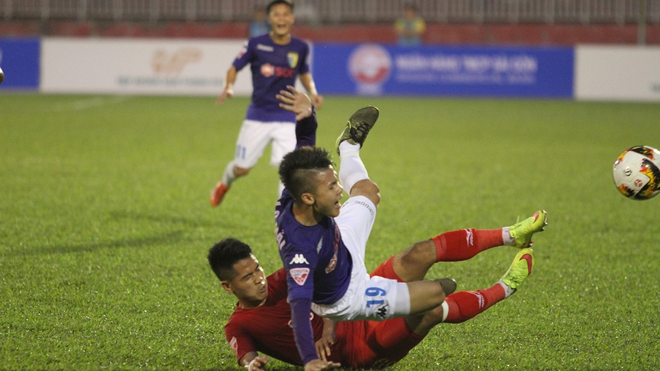 Cho đến hiện tại, đội bóng của Công Vinh vẫn cố gắng thi đấu nhiệt huyết, nhằm phục vụ nguời xem