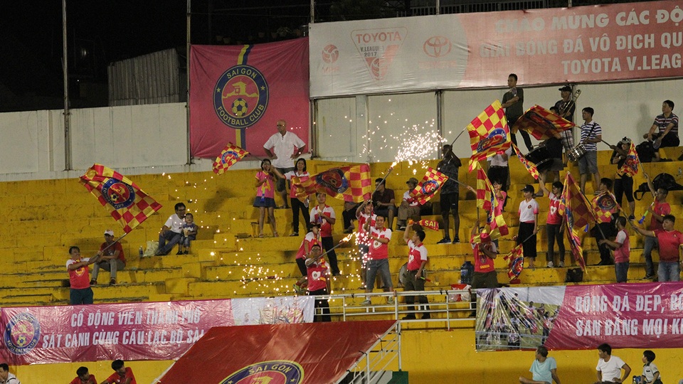 Báo động tình trạng sân Thống Nhất sụt giảm khán giả tại V-League - 4