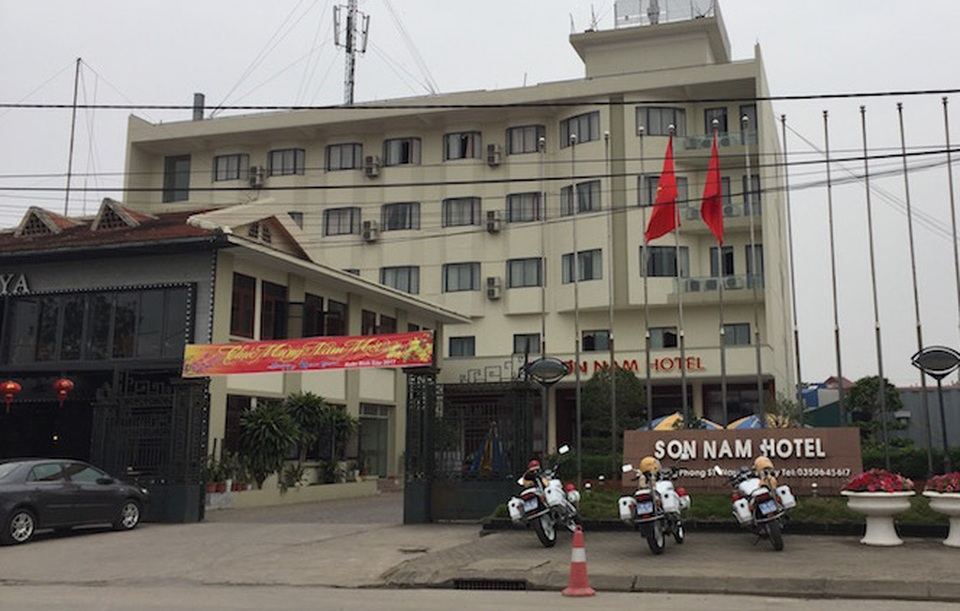 Nhà nghỉ, khách sạn “cháy phòng” trong lễ hội Khai ấn đền Trần - 2 Khách sạn Sơn Nam cũng thông báo đã hết phòng cho du khách