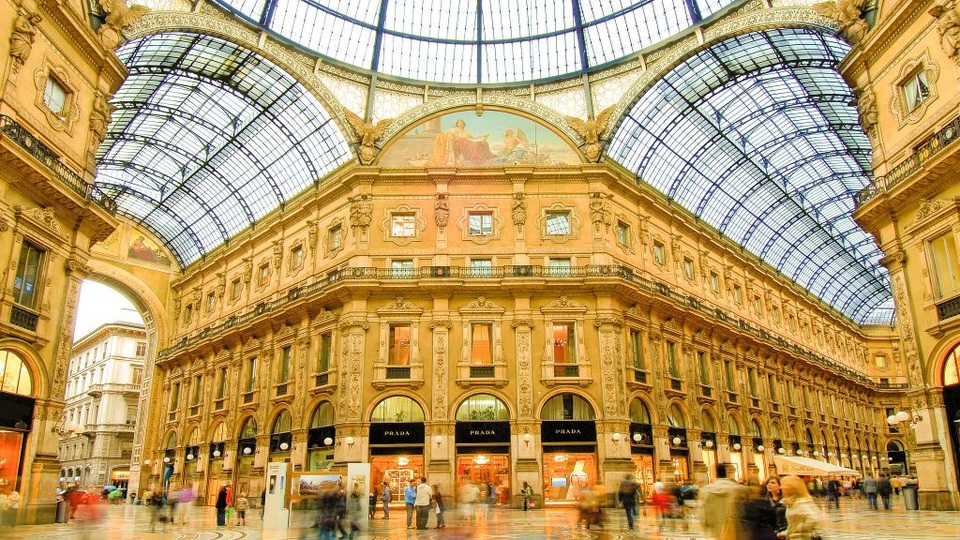 Bộ ga gối dệt vàng ở khách sạn sang chảnh có giá tới 5 tỷ đồng - 1 Phía bên ngoài khách sạn TownHouse Galleria Milano