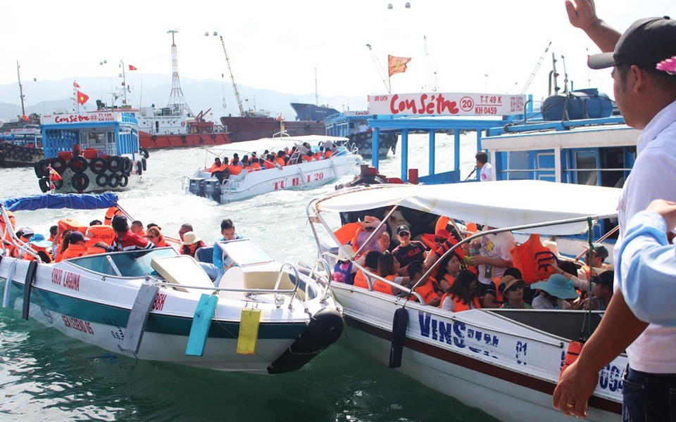 Hiện nay, Sở Du lịch Khánh Hòa đang tăng cường công tác quản lý Nhà nước liên quan đến dòng khách Trung Quốc, đặc biệt là không để tái diễn tình trạng HDV người Trung Quốc thuyết minh chui, nói sai về các di tích văn hóa, lịch sử