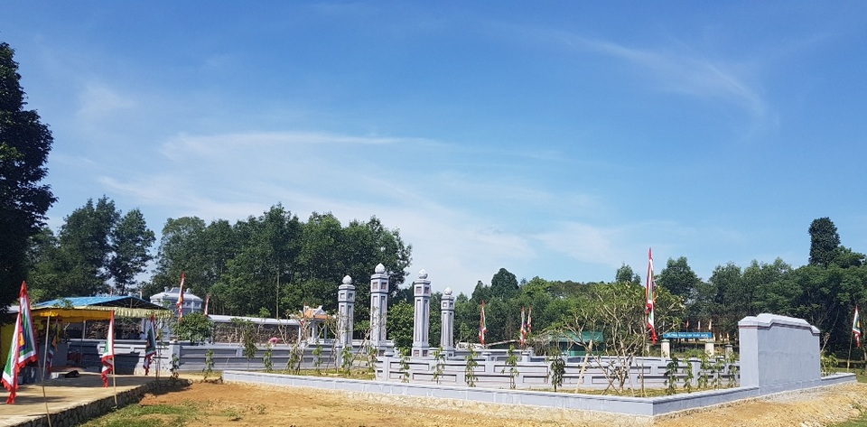 Khánh thành lăng chúa Nguyễn Hoàng bằng nguồn vốn xã hội hóa - 1 Lăng Trường Cơ của chúa Tiên Nguyễn Hoàng - vị chúa nhà Nguyễn đầu tiên vào trấn thủ vùng đất Thuận Hóa và đặt nền móng cho Đàng Trong