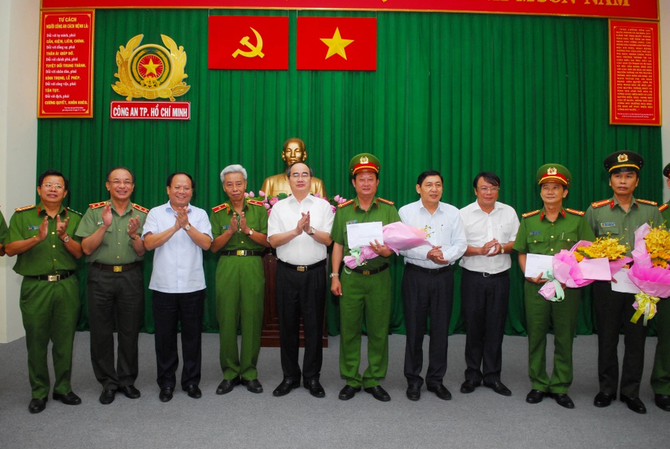Khen thưởng ban chuyên án triệt phá đường dây sản xuất ma túy lớn nhất nước - 4 Bí thư Nguyễn Thiện Nhân Khen thưởng ban chuyên án triệt phá đường dây sản xuất ma tuý lớn nhất nước